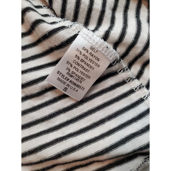 Pleione Blouse Top Women Small Black White Striped Rayon Sleeveless Button Front - Picture 6 of 7